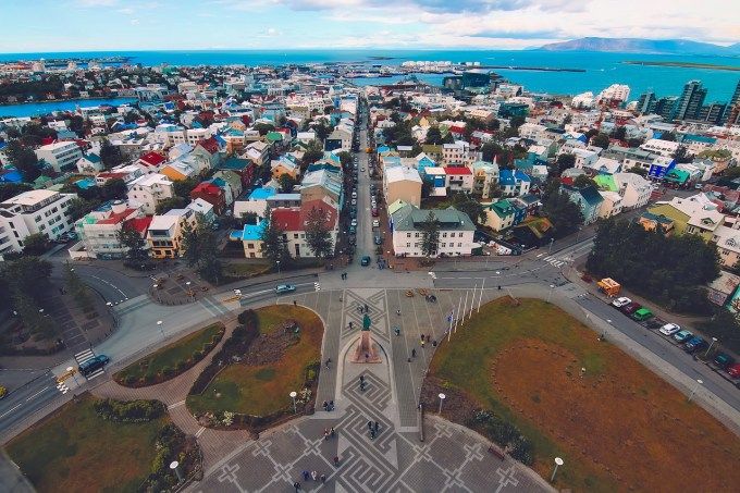 10 najszczęśliwszych krajów świata 2021 Islandia