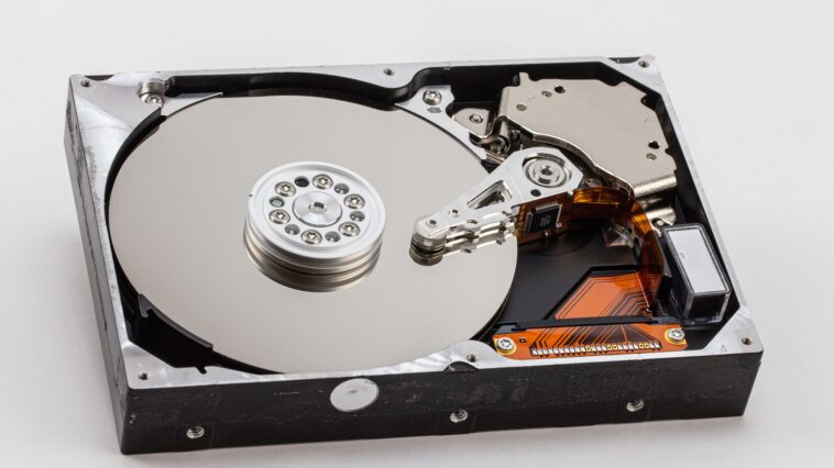 hard drive inside 5644273 1920